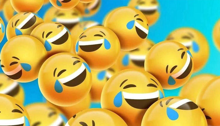 मजेदार चुटकले : जब पत्नी के सामने पति ने एक अनजान लड़की से कहा 'Hello'...