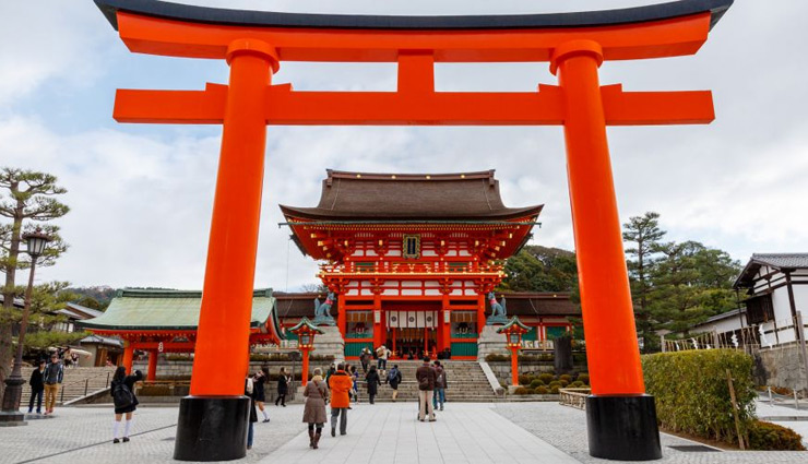kyoto,kyoto travel.kyoto tourism,tourist places in kyoto,spring dance kyoto,zen at ryoan-ji rock garden,fushimi inari-taisha shrine,travel,tourism,tourist places,foreign tourist places