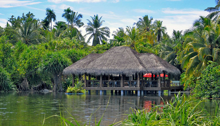 6 Amazingly Beautiful Places To Explore in Fuvhmulah , Maldives