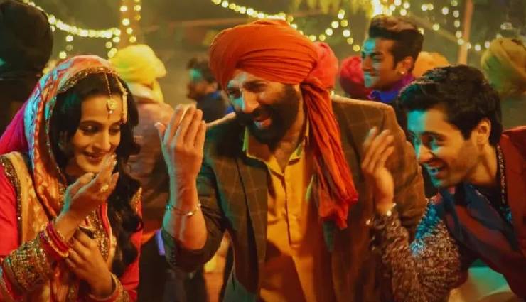 देखें-‘गदर 2’ के गाने ‘मैं निकला...' में ‘तारा सिंह’ ने फिर मचाई धूम, ‘व्हाट झुमका’ पर झूमीं ‘बजरंगी भाईजान’ की ‘मुन्नी’