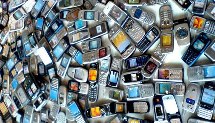 मो‍बाइल एक्‍सेसरीज की खरीददारी के लिए बेस्‍ट हैं दिल्‍ली के ये 5 मार्केट्स, करें दिल खोलकर शॉपिंग