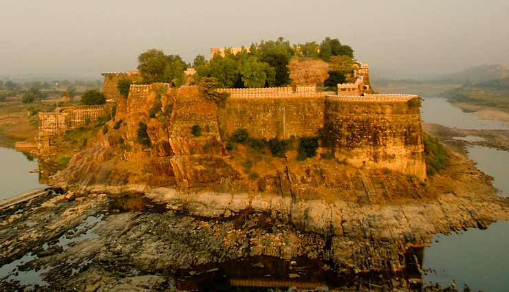 पर्यटन के क्षेत्र में राजस्थान के झालावाड़ ने बनाई अपनी एक अलग पहचान, अपनी ओर खींचते हैं सरोवर jhalawar tourist places,must-visit attractions in jhalawar,explore jhalawar top tourist spots,scenic destinations in jhalawar,best places to visit in jhalawar,jhalawar travel guide,hidden gems of jhalawar,tourist attractions in and around jhalawar,unexplored beauty of jhalawar,jhalawar sightseeing spots