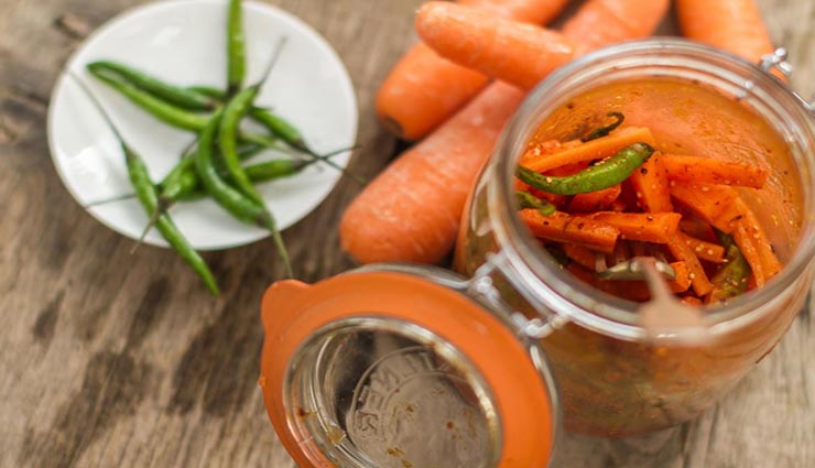 इस तरह बनाए गाजर का अचार, बिना तेल-मसाले के बनेगा स्वादिष्ट #Recipe