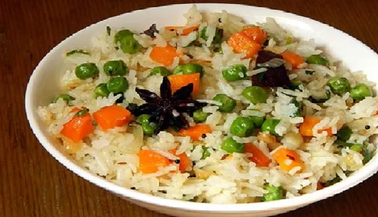 गाजर-मटर का पुलाव जो चख लिया आपने एक बार, तो इसकी फरमाइश करते रहेंगे बार-बार #Recipe gajar matar pulao,gajar matar pulao ingredients,gajar matar pulao recipe,gajar matar pulao winter,gajar matar pulao dish,gajar matar pulao tasty,gajar matar pulao delicious