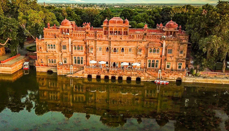 destination wedding hotels in india,best hotels for destination weddings,luxury wedding venues india,royal wedding destinations,beach wedding resorts in india,udaipur wedding venues,wedding resorts in kerala,grand wedding hotels,unique wedding venues india,elegant destination weddings