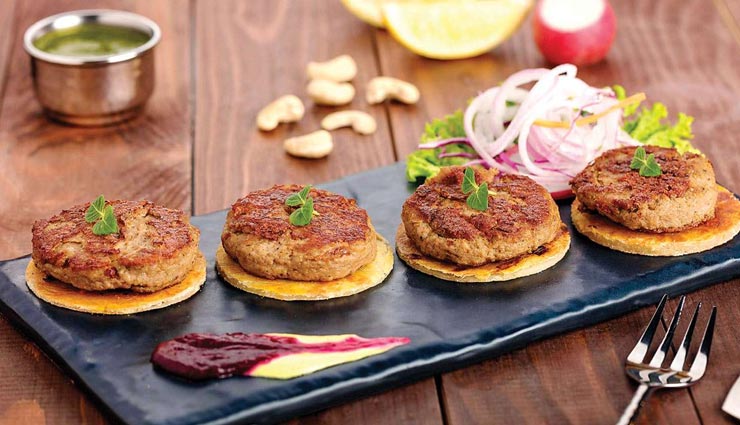 खुशबूदार मसालों से तैयार होता हैं गलौटी कबाब, भूल नहीं पाएंगे इसका स्वाद #Recipe