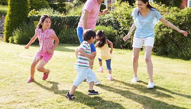 family health tips,family fitness activities,stay fit together,family exercise ideas,boost family health,family nutrition tips,healthy family habits,family physical activities,active family lifestyle,fitness tips for families,healthy living for families,family wellness tips,staying healthy together