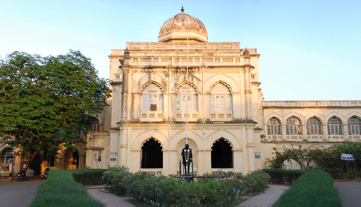 madurai tourist attractions,best places in madurai,madurai sightseeing spots,must-visit locations in madurai,famous landmarks in madurai,exploring madurai,tamil nadu,madurai historical sites,top tourist spots in madurai,madurai travel guide,madurai points of interest,madurai temples,meenakshi amman temple,historical sites in madurai,madurai cultural attractions,madurai local markets,madurai architecture,thirumalai nayakkar palace,gandhi memorial museum madurai,madurai art and crafts,madurai religious landmarks,madurai city tour,madurai festivals and events,madurai shopping destinations,madurai photography spots,family-friendly places in madurai,मदुरई पर्यटन स्थल,मदुरई के धार्मिक स्थल,मदुरई दर्शनीय स्थल,मदुरई के तीर्थ स्थल,मदुरई के प्रमुख स्थान,मदुरई स्थानीय बाजार,मदुरई के ऐतिहासिक स्थल,मदुरई यात्रा गाइड,मदुरई के धार्मिक धरोहर,मदुरई की कला और शिल्पकला