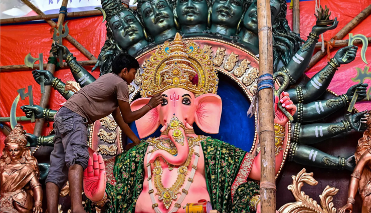Ganesh Chaturthi 2023: Know The Shubh Muhrat To Bring Lord Ganesha To Your Home