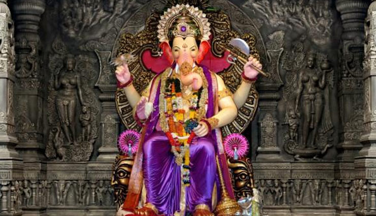Ganesh Chaturthi 2018 : 'लालबाग चा राजा' 2017 गणेशोत्सव Day 4 आरती, वीडियो