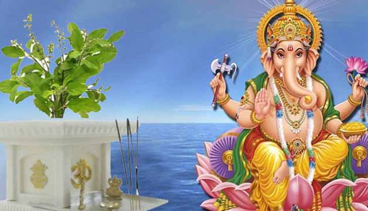 भूलकर भी अगर गणेश पूजा में किया तुलसी का उपयोग, तो बिगड़ेंगे बनते काम 