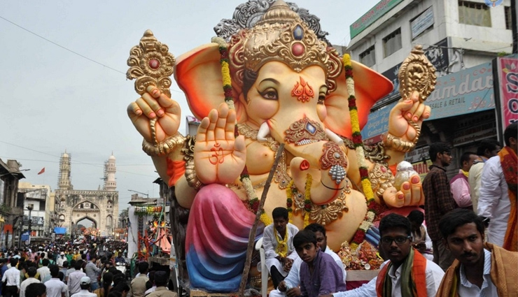 लेना चाहते हैं गणेश उत्सव के शानदार नजारे का आनंद, चले आइये देश की इन 7 जगहों पर famous ganesh utsav in india,ganesh chaturthi,ganesh festival,india tourism,holidays,tourist guide