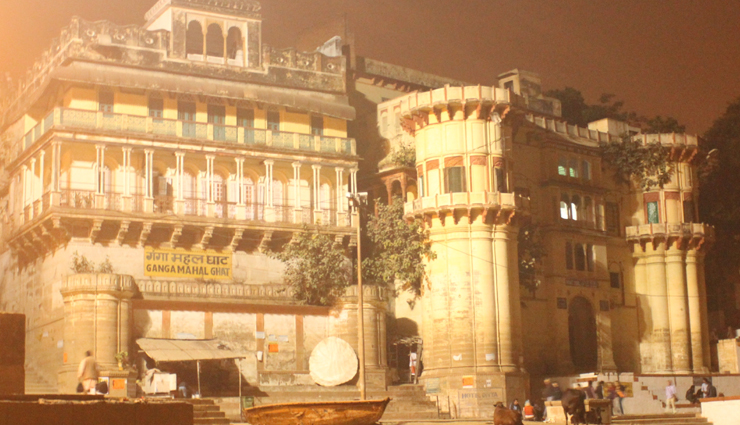 must-see sites on varanasi ghats,essential places to visit along varanasi ghats,varanasi iconic ghats: sites you can not miss,top attractions while strolling varanasi ghats,exploring varanasi notable ghats and sites,varanasi riverfront: must-visit landmarks,discovering varanasi ghats: must-see destinations,unmissable sites during a varanasi ghats stroll,varanasi scenic ghats and must-visit sites,varanasi riverbanks: key sites for exploration