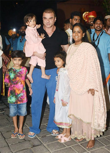 अर्पिता और आयुष के घर से विदा हुए गणपति बप्पा, सोहेल और यूलिया वंतूर समेत ये लोग आए नजर, तस्वीरे ganesh chaturthi 2018,Salman Khan,arpita khan,aayush sharma,ganpati bappa,ganesh puja