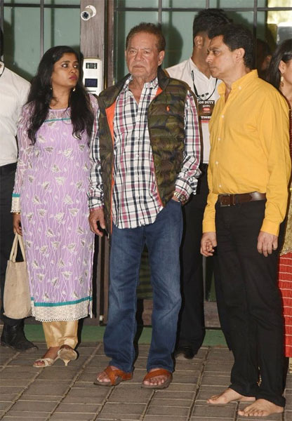 अर्पिता और आयुष के घर से विदा हुए गणपति बप्पा, सोहेल और यूलिया वंतूर समेत ये लोग आए नजर, तस्वीरे ganesh chaturthi 2018,Salman Khan,arpita khan,aayush sharma,ganpati bappa,ganesh puja