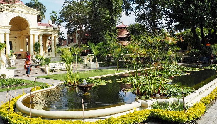 काठमांडू के पर्यटन स्थल: 8 बेहतरीन जगहें जो आपको जरूर देखनी चाहिए kathmandu tourist places,best places to visit in kathmandu,top spots in kathmandu,must-visit places in kathmandu,kathmandu tourism,historical sites in kathmandu,famous temples in kathmandu,kathmandu travel guide