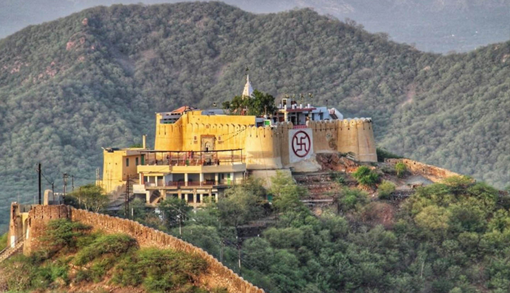 temples in rajasthan,temples in jaipur,temples in pink city,travel,about temples in jaipur,rajasthan tourism,tourist places in jaipur,travel guide,travel tips,holidays