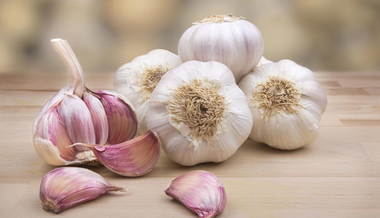 garlic,5 reasons you should add garlic to your meal,healthy benefits of garlic,why you should eat garlic more,reason to start adding garlic in your food,how garlic can make you healthy,benefits of eating garlic