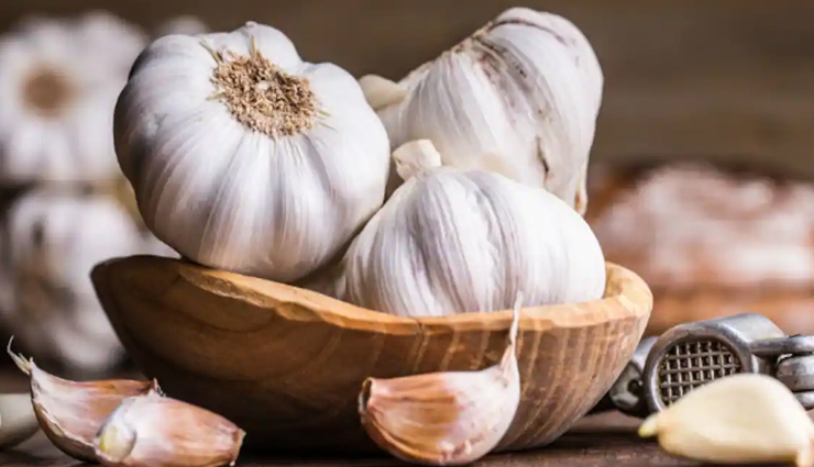 Garlic Helps To Reduce Risk of Heart Diseases, Read 6 More Benefits