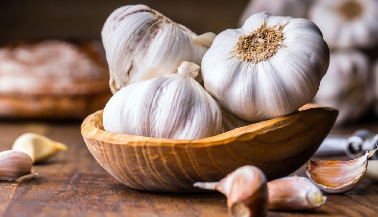 common cold remedies,superfoods for cold,cold and flu diet,natural cold treatment,foods to fight cold,immune boosting foods,cold symptoms relief,rhinovirus treatment,upper respiratory infection,natural remedies for cold