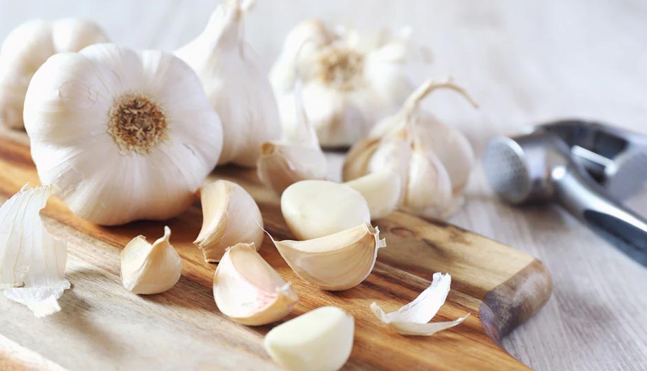 5 Amazing Benefits of Including Garlic in Your Diet