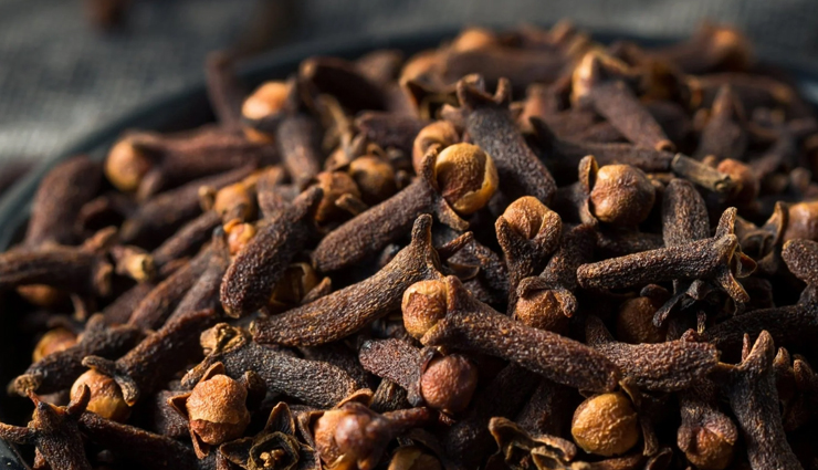 diy garlic face pack,garlic for skin care,homemade garlic remedies for skin,benefits of garlic for skin,how to use garlic for acne,garlic face mask for glowing skin,natural skincare with garlic,garlic for dark spots,diy beauty tips with garlic,garlic for pimples and acne,garlic home remedies for clear skin,anti-aging benefits of garlic,garlic for skin whitening,garlic for blemishes,ayurvedic skincare with garlic