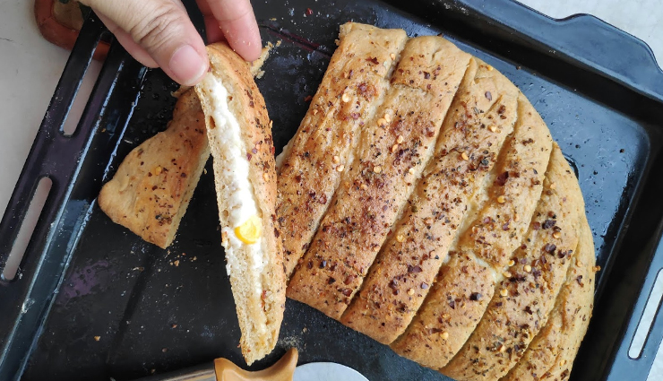 Recipe- Cheese Filled Wheat Garlic Bread
