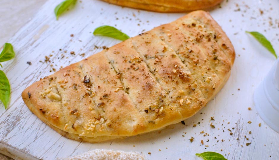 Bakery Style Cheesy Garlic Bread Recipe