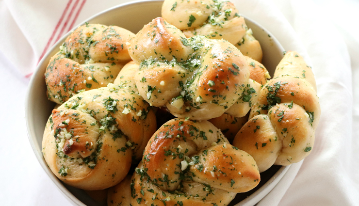 garlic knots for raksha bandhan,perfect raksha bandhan snack: garlic knots,celebrate with garlic knots on raksha bandhan,raksha bandhan special: flavorful garlic knots,best snack idea for raksha bandhan: garlic knots,raksha bandhan festivities with garlic knots,garlic knots: delicious treat for raksha bandhan,rakhi celebration snack: garlic knots,savor raksha bandhan with garlic knots,raksha bandhan bonding over garlic knots