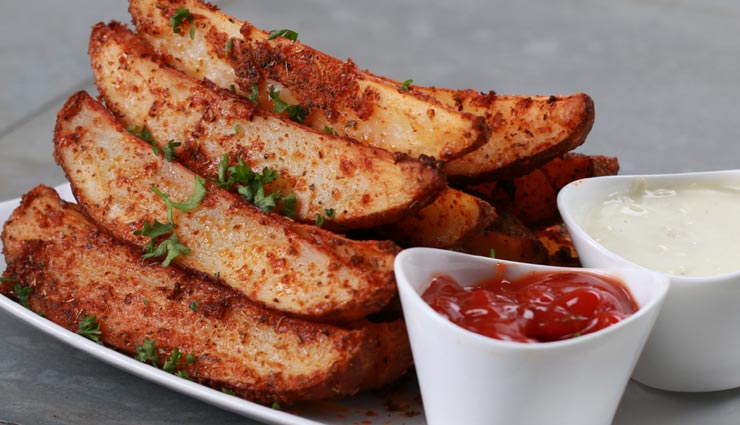 इस बार आलू की सब्जी नहीं बल्कि बनाए 'गार्लिक पोटैटो' स्नैक्स #Recipe