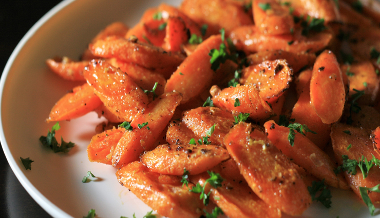 Recipe- Very Easy To Make Garlic Roasted Carrots