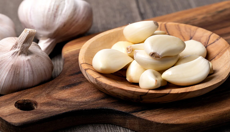 garlic benefits for skin,garlic for clear skin,garlic skin remedies,garlic for acne treatment,garlic for glowing skin,how to use garlic for skincare,garlic for skin inflammation,garlic natural skin treatments,garlic for blemish-free skin,garlic extract for skincare