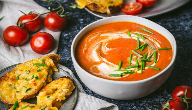 मौसम में आई ठंडक के साथ ही लें हेल्दी गार्लिक-टोमैटो सूप का स्वाद #Recipe