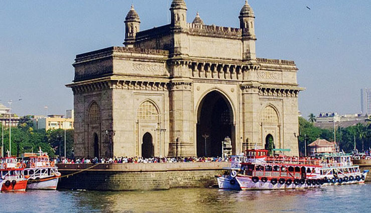 mumbai.places to visit in mumbai,mumbai tourism,famous place in mumbai,siddhivinayak temple in mumbai,gateway of india,chhatrapati shivaji terminus,rajabai clock tower,bmc mumbai,travel,tourism,travel guide,travel tips