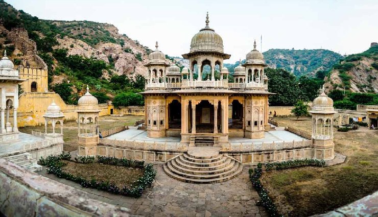 jaipur hidden gems,offbeat places in jaipur,pink city travel guide,jaipur budget experiences,lesser-known places in jaipur,unique things to do in jaipur,jaipur weekend getaway,unexplored jaipur attractions,jaipur travel tips,unesco world heritage jaipur