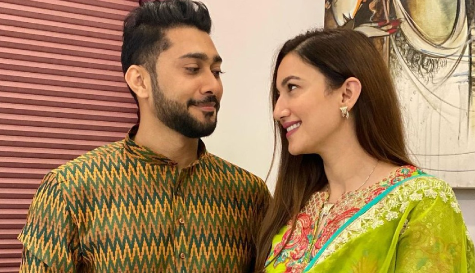 2 News : गौहर-जैद के घर दूसरी बार गूंजीं किलकारियां, सेलेब्स ने दी बधाई, अक्षय की हीरोइन ने इसलिए मुंडवाया था सिर