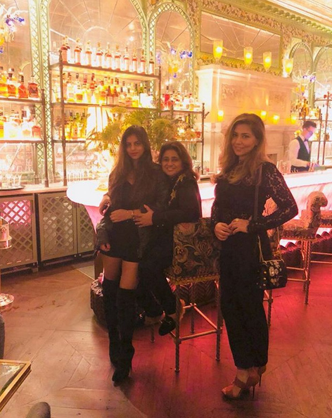 suhana khan,gauri khan,london,entertainment news