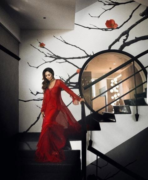 gauri khan,latest photoshoot of gauri khan,gauri khan fashion styles,fashion trends,vogue