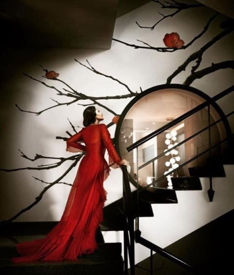 gauri khan,latest photoshoot of gauri khan,gauri khan fashion styles,fashion trends,vogue