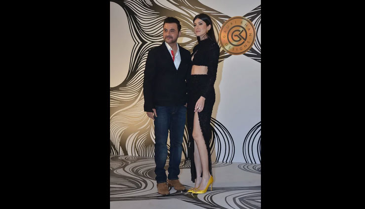 Shah Rukh Khan,gauri khan star-studded bash,gauri khan,entertainment news,karan johar,sidharth malhotra,ananya panday,chunky pandey,maheep kapoor,sanjay and shanaya kapoor,susanne khan