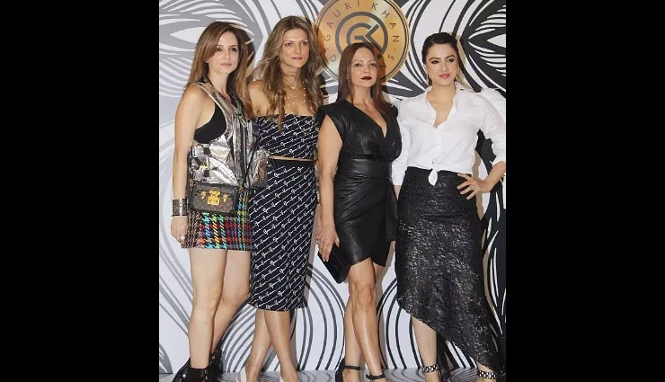 Shah Rukh Khan,gauri khan star-studded bash,gauri khan,entertainment news,karan johar,sidharth malhotra,ananya panday,chunky pandey,maheep kapoor,sanjay and shanaya kapoor,susanne khan