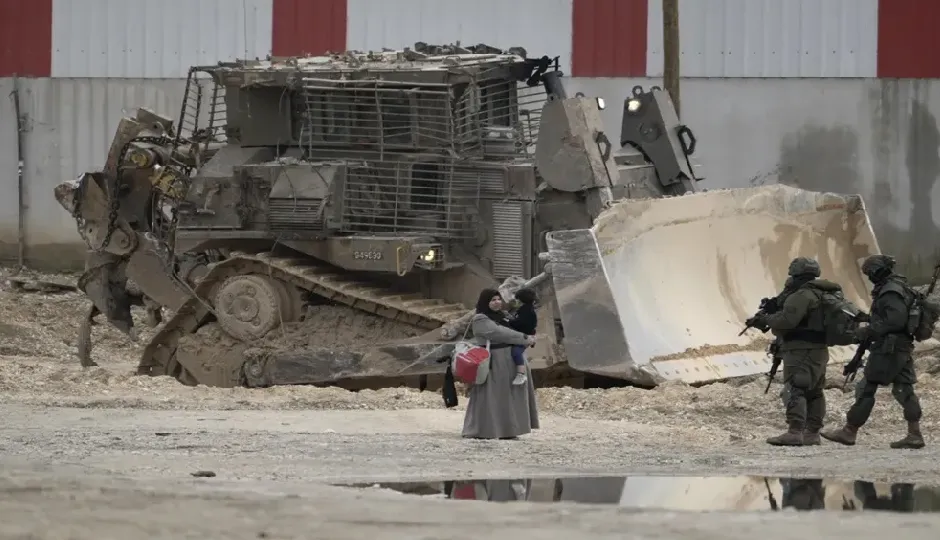 गाजा में इजरायली फायरिंग से बढ़ा खौफ, 11 लोगों की मौत, जिसमें बच्चे और पत्रकार भी शामिल