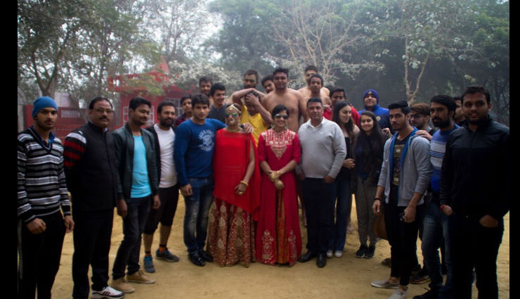 PICS: देखिये दंगल गर्ल्स 'गीता-बबिता ' का ट्रेडिशनल लुक traditional look of real geeta and babita,dangal girls,entertainment news