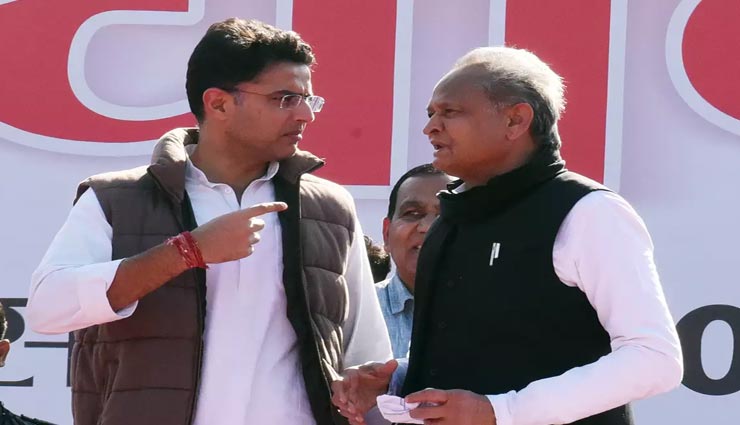 किसान बचाओ-देश बचाओ धरने में दिखी कांग्रेस की एकजुटता, साथ नजर आए गहलोत और पायलट