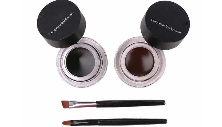 makeup pieces every woman must own,must have makeup things,makeup kit essentials,beauty tips,beauty hacks