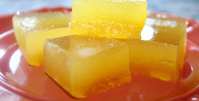 homemade shampoo,shampoo for strong hair,shampoo for dandruff free hair,hair care tips,apple cider vinegar,lavender essential oil and shea butter,beer,green tea and honey and olive oil,gelatin,beauty tips