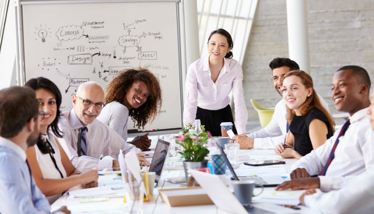 10 Key Benefits of Working with Women in the Office