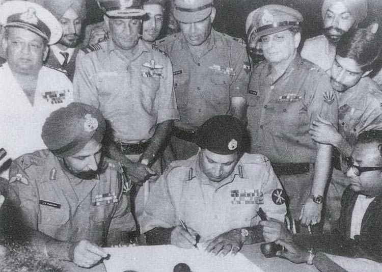 Vijay Diwas: भारतीय सेना के 5 जांबाज जिन्होंने चटाई 1971 के युद्ध में पाकिस्तान को धूल 1971 india pak war,army warrior,vijay diwas,pakistan,india,brave army warrior,how to celebrate vijay diwas 2018,india-pakistan war,victory day 2018 india,vijay diwas,vijay diwas 2018