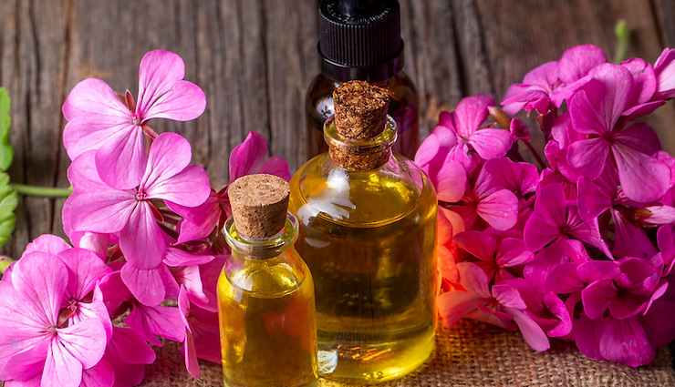 essential oils for healthy skin,benefits of essential oils,natural skincare remedies,essential oils for glowing skin,plant-based skincare solutions,anti-aging essential oils,acne-fighting oils