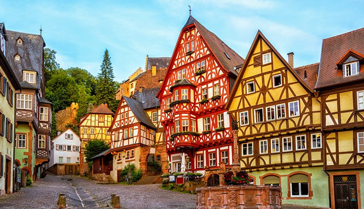 few working hours,holidays,travel,tourism